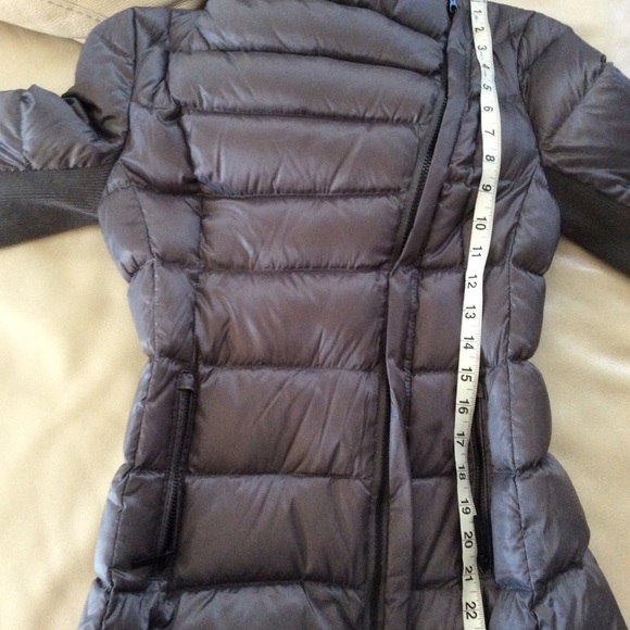 BCBGMaxAzria coat XS is excellent condition - Picture 6 of 8